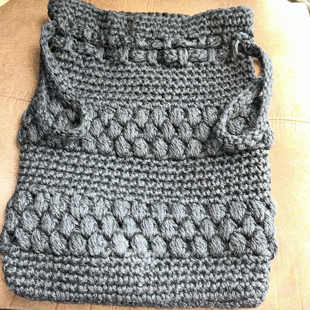 Crocket hand bag - Picture 2 of 7